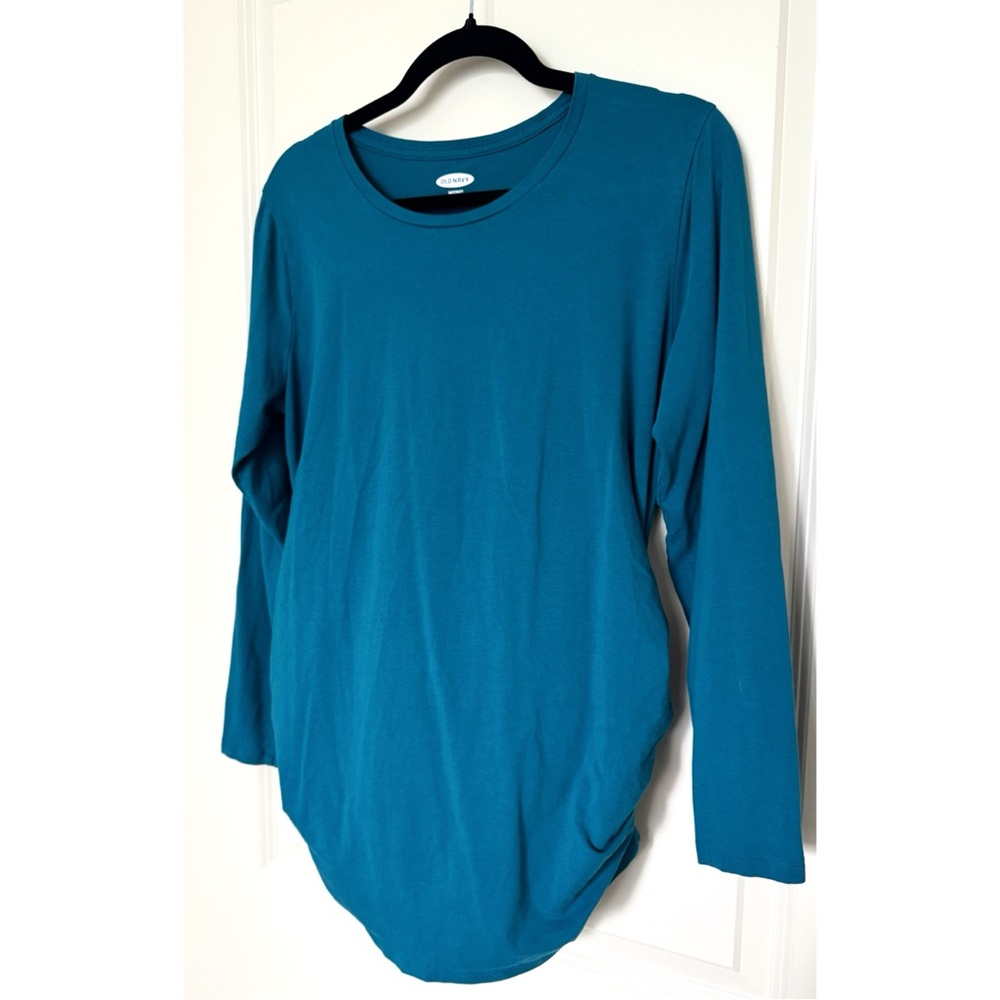 Old Navy fitted Maternity long-sleeve shirt, size L